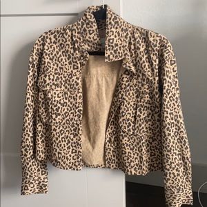 Crop cheetah lightweight jacket